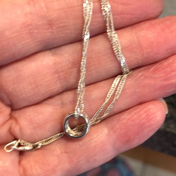 Love circle ⭕️floating 925 NWT 17 inches - Picture 7 of 11